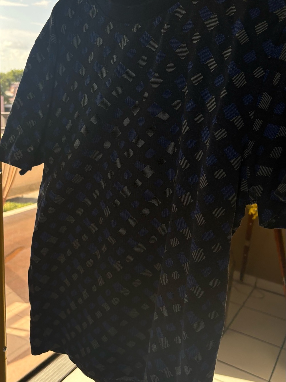 Boss Short-Sleeve Geometric Tee in Navy and Black